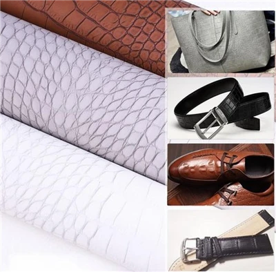 Stuart Weitzman Ryan strigaskór úr pvc-þiljuðum áferðarleðri