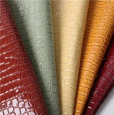 Heildsölu fótboltalínur Upphleypt Pu Leður